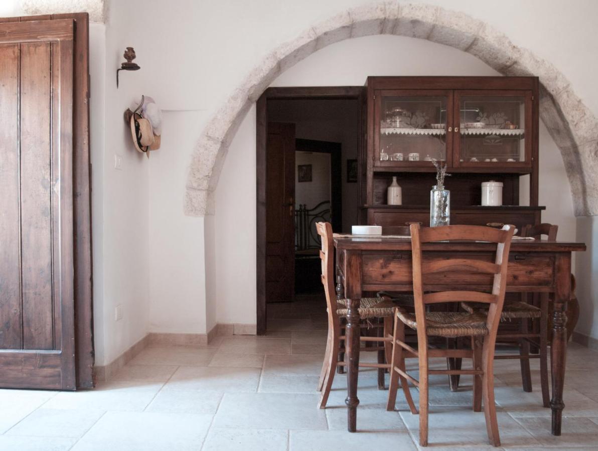 Trulli Sul Vignale In Masseria Santalachicca Martina Franca Exterior foto